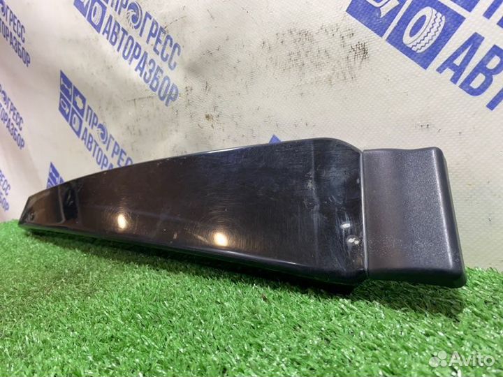 Обшивка стойки левая Audi A4 B6 седан 1.8 BFB 2002