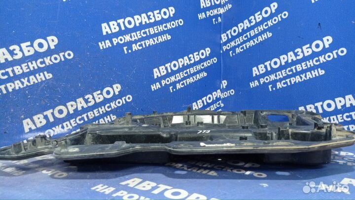 Панель двери Bmw E65 седан N62B44 2004