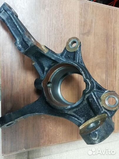 Кулак поворотный