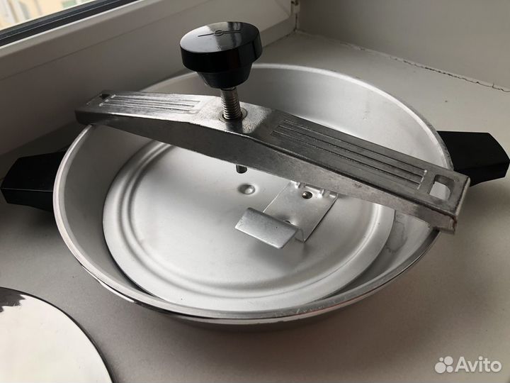 Сковорода для цыпленка табака