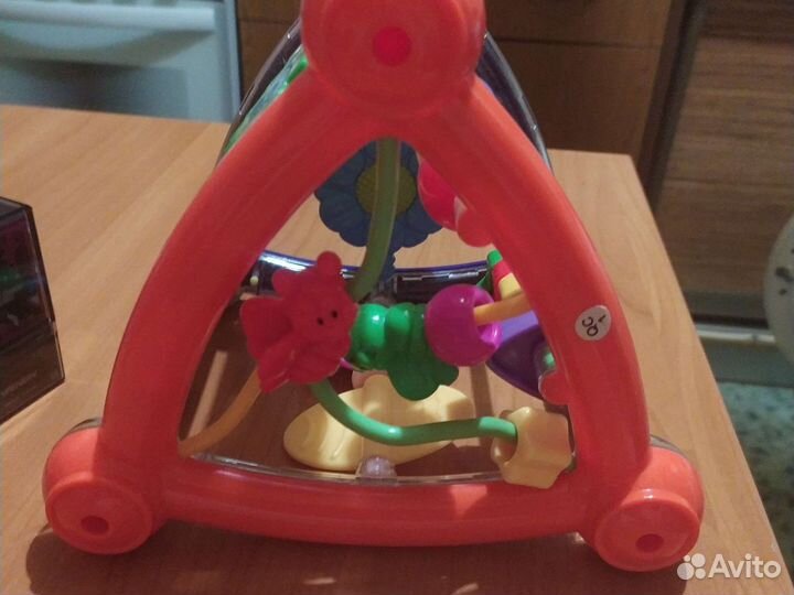 Развивающие игрушки для малышей