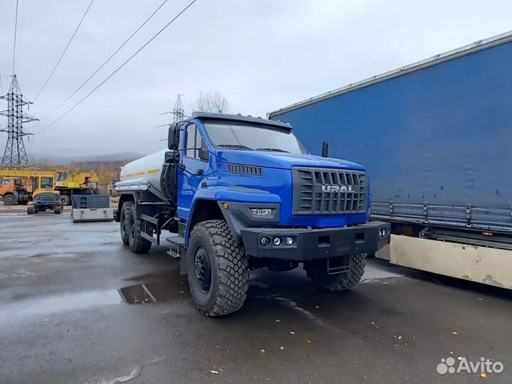 Автоцистерна для тех.воды ацв на шасси Урал