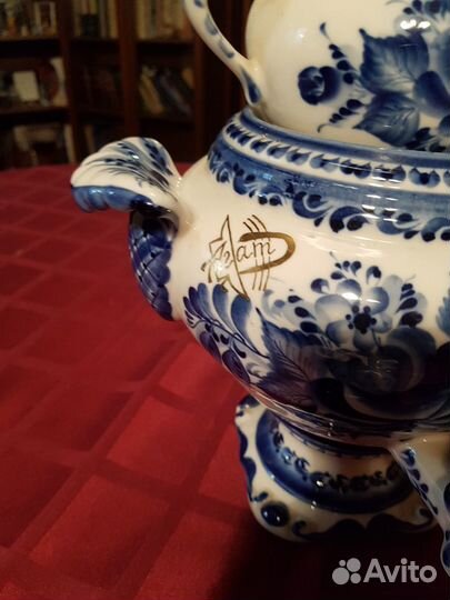 Фарфоровый самовар 