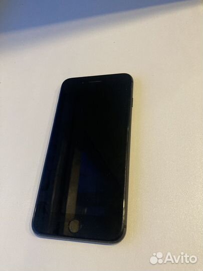 iPhone 8 Plus, 64 ГБ