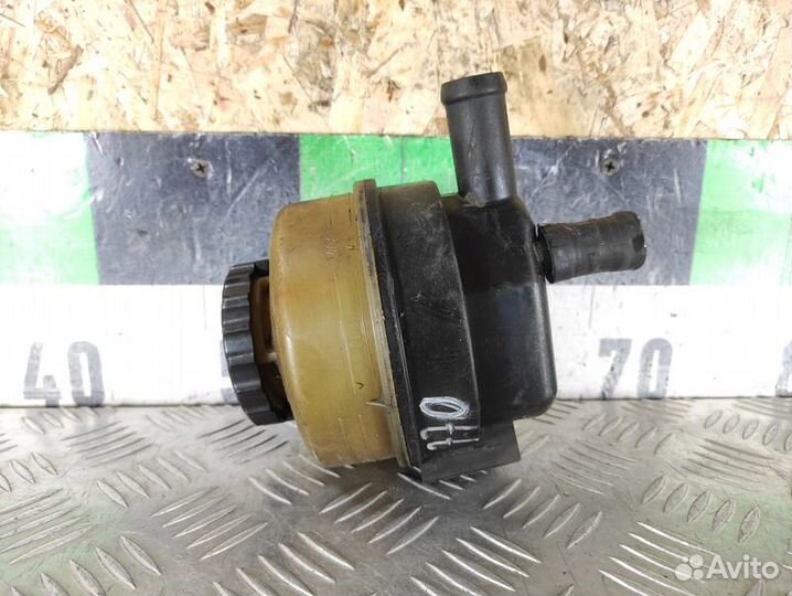 Бачок гидроусилителя Toyota Camry v10