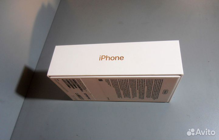 Коробка от iPhone XR