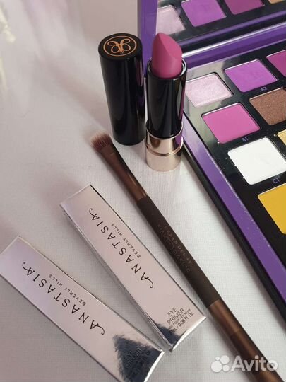 Набор косметики Anastasia Beverly Hills