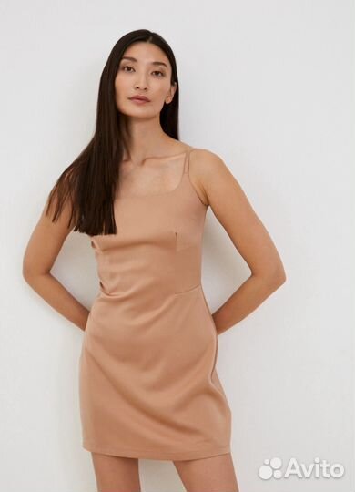 Платье бежевое