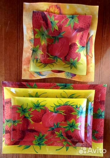 Набор декоративных стеклянных блюд