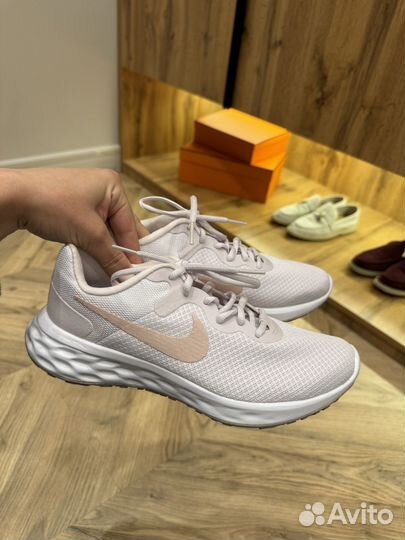 Кроссовки nike 39