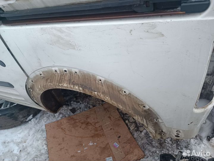 Боковина левая Форд Торнео Коннект. Низкая крыша
