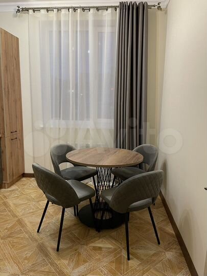 3-к. квартира, 85 м², 1/3 эт.