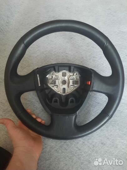 Руль на гранту кожаный