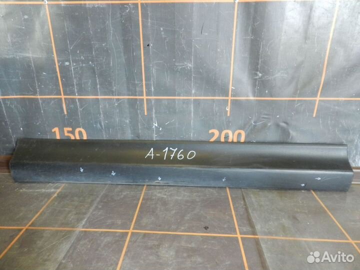 Накладка двери передней левой - Toyota RAV 4