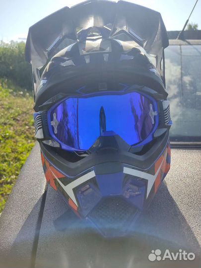 Кроссовый шлем