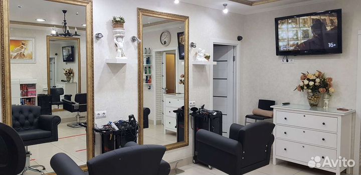 Сдам в аренду парикмахерское кресло