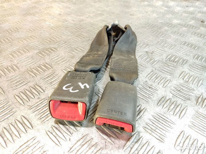 Ответная часть ремня безопасности Nissan Navara d4