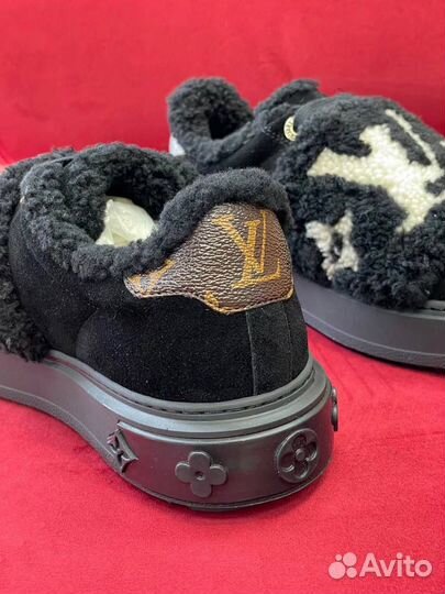 Кроссовки женские на меху Louis Vuitton