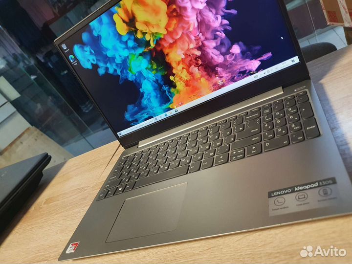 Современный ноутбук 2020года ssd 512, oзу ddr4 8гб