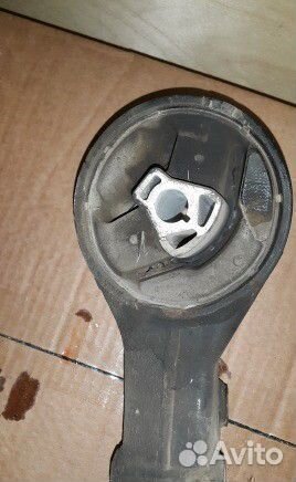 Подушка АКПП задняя Шевроле Круз 13248630