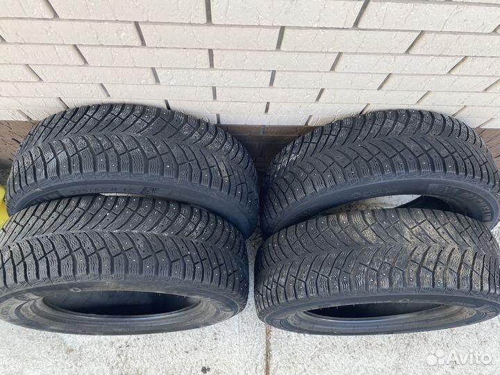 Michelin X-Ice North 4 SUV 225/65 R17