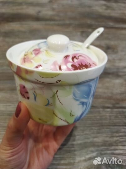 Набор банок для сыпучих на подставке с ложками