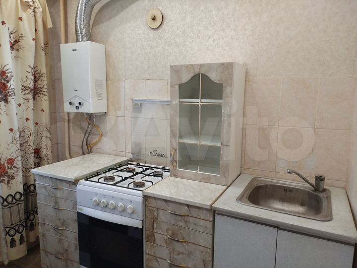 3-к. квартира, 40,6 м², 1/4 эт.