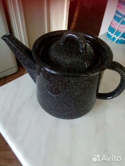 Хлебница, чайник, воронки, чайная пара