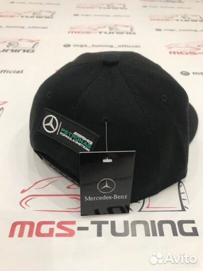 Кепка Mercedes с прямым козырьком черная Petronas