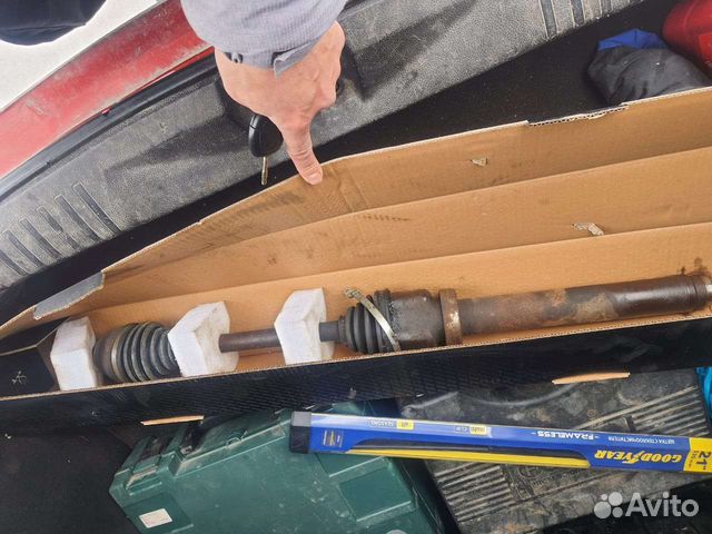 Привод форд фиеста мк5 правый 2006г