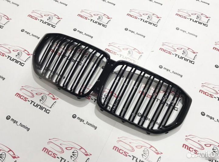 Решетка в BMW Х5 G05 стиль Х5М Черный глянец