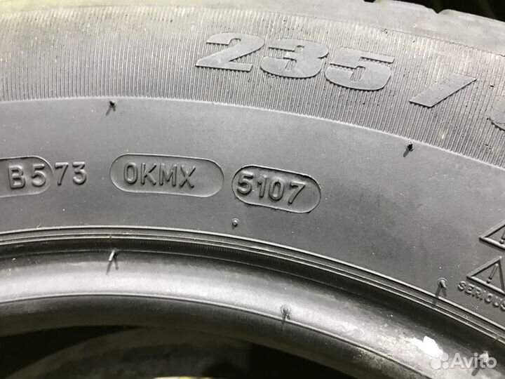 Michelin Latitude Tour HP 235/60 R16