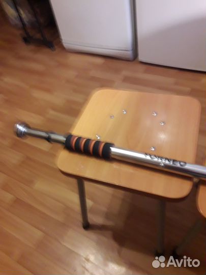 Турник дверной torneo