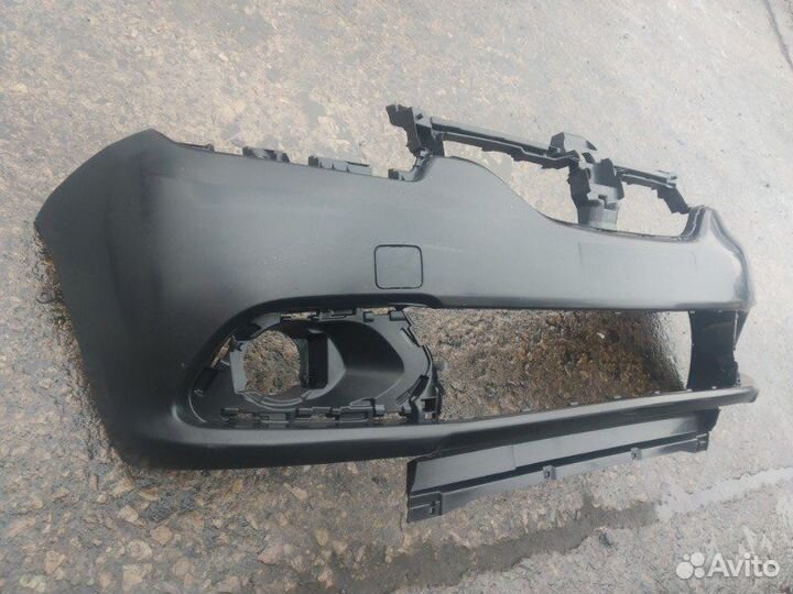 Бампер передний Renault Logan 2 14-18