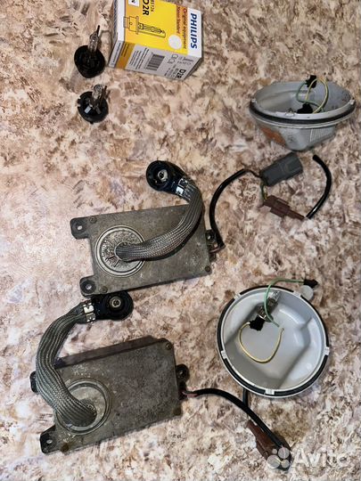 Блоки ксенона Subaru Legacy BE5 BH5 BHE BH9