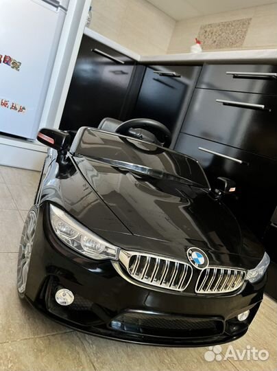 Электромобиль BMW X6M