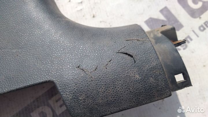 Накладка центральной стойки правая Chery M11