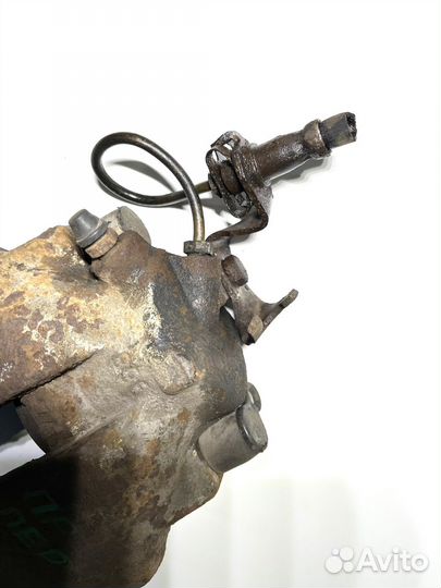 Суппорт передний правый Audi 100 C4