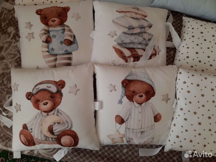 Бортики в кроватку и мобиль