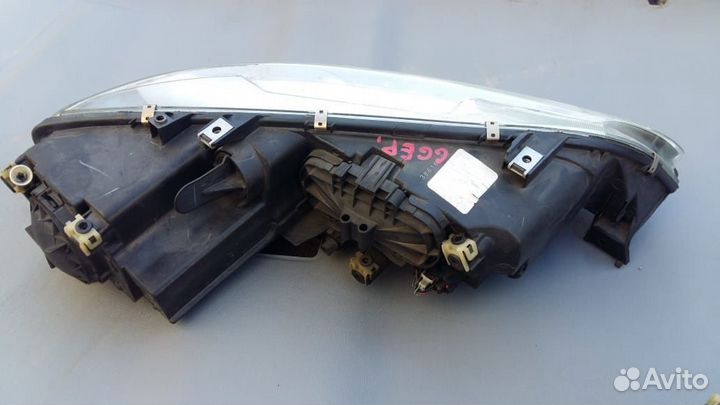 Мазда 6 GG, фара левая галоген