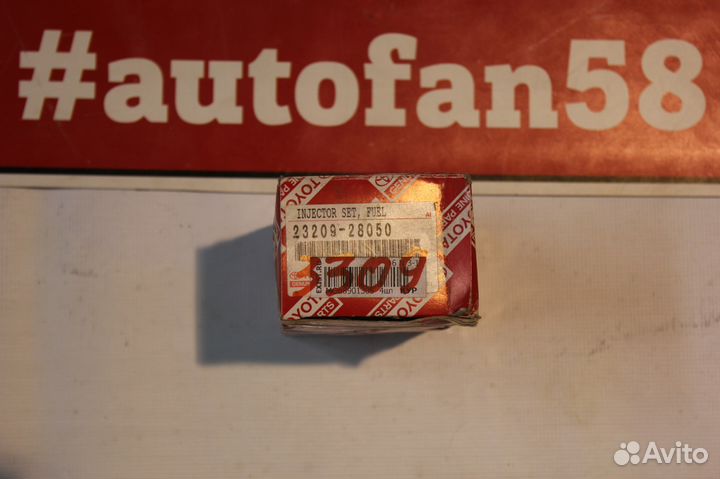 Форсунка топливная Toyota Camry, RAV4, Avensis