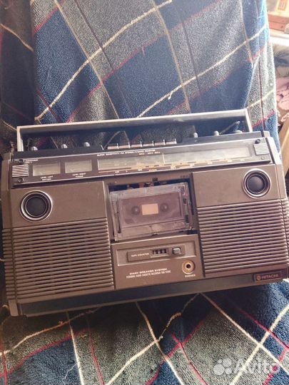 Магнитола Hitachi TRK-5190E