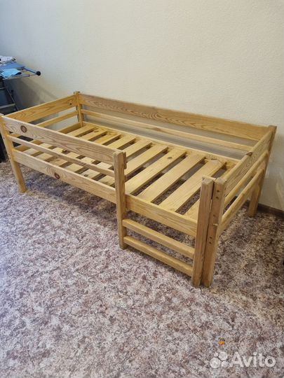 Детская кровать 160 на 70 с матрасом бу