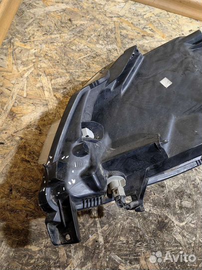 Фара Левая Ниссан Ноут Ноте Note 260609U10A