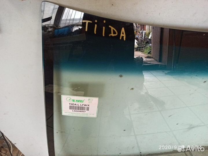 Стекло лобовое nissan tiida 2004-2014