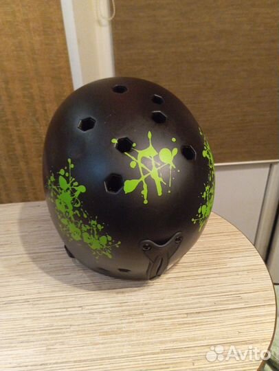 Горнолыжный шлем