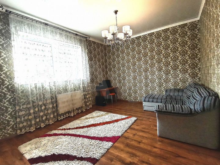 2-к. квартира, 63 м², 1/3 эт.