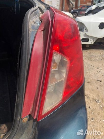 Фонарь задний правый Chevrolet Lacetti 1 F14D3