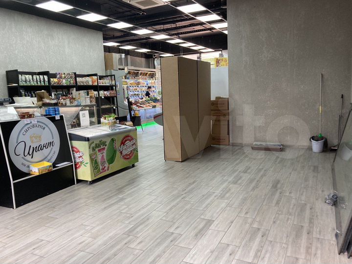 Торговая площадь на трафике под кофе, пиво, рыбу