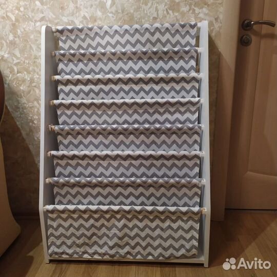 Полка для детских книжек